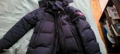 Canada Goose Wyndham Parka, View more