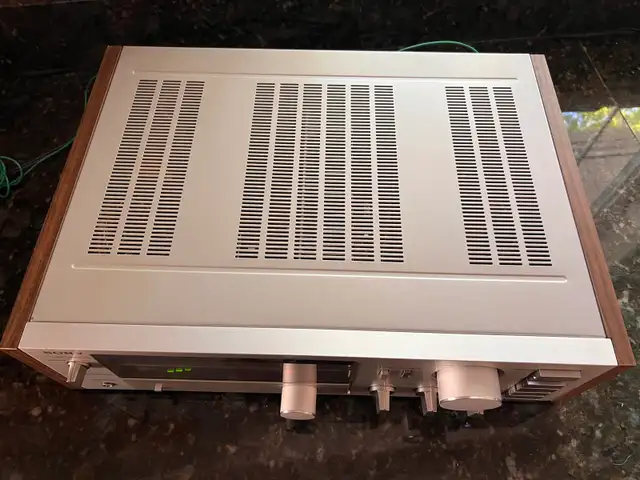 Sont STR V25 stereo receiver  in Stereo Systems & Home Theatre in Lethbridge - Image 5