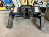 Reese 16K fifth wheel hitch