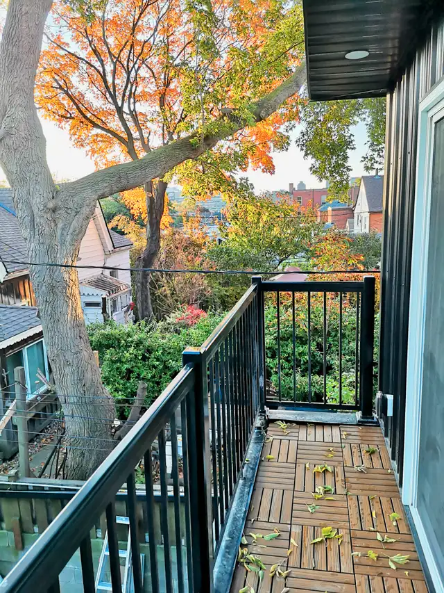 Room For Rent with Private Bathroom and Balcony63838172951937120