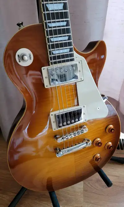 Gorgeous Epiphone Les Paul Standard Pro, View more
