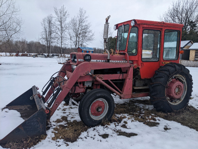 Massey Fergusson 165 Année 1972 in Farming Equipment in Gatineau - Image 2