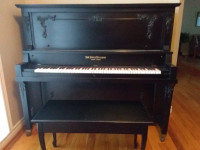 FREE  New Scale Williams PIANO, with bench, because of moving.