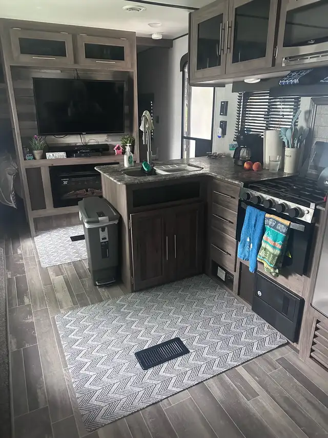 2021 Crossroads Zinger Travel Trailer in Travel Trailers & Campers in Trenton - Image 10