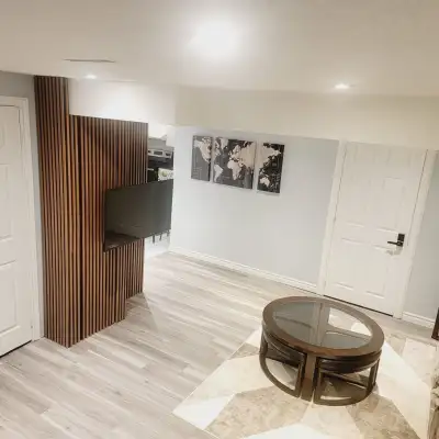 Fully Furnished Room for Rent – Near Square One & Heartland ✨ All Utilities + High‑Speed Wi‑Fi Inclu...