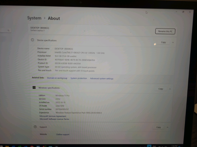 Microsoft surface 3 laptop 16GB touch presque pas utilisé in Laptops in Laval / North Shore - Image 4
