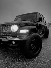 Jeep wrangler wheels “33” black rhino
