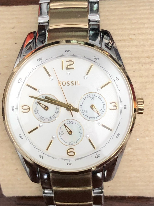 FOSSIL Stainless Steel Chrono Watch in Jewellery & Watches in City of Toronto