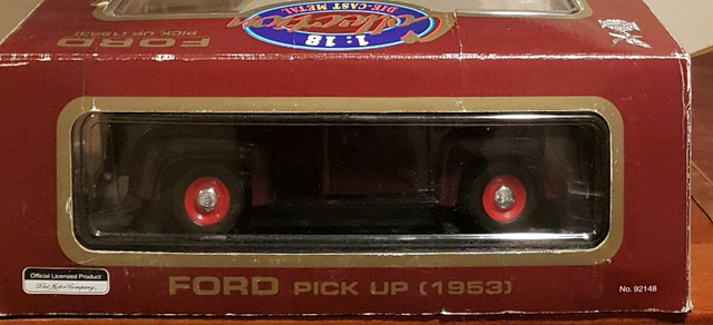 1/18 diecast 1953 Ford Pickup in Arts & Collectibles in Kitchener / Waterloo - Image 2