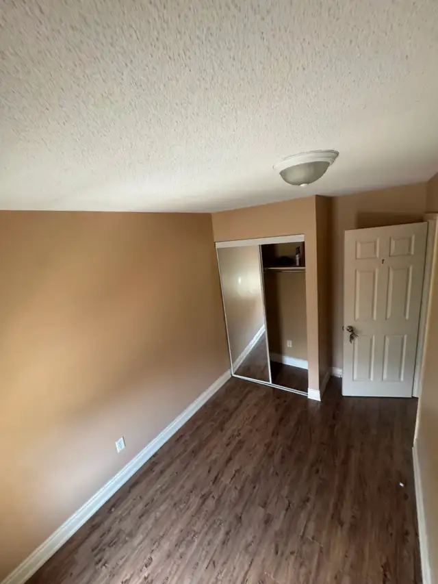 STARTING JULY 1ST – 3 ROOMS FOR RENT NEAR YORK UNIVERSITY in Room Rentals & Roommates in City of Toronto - Image 3