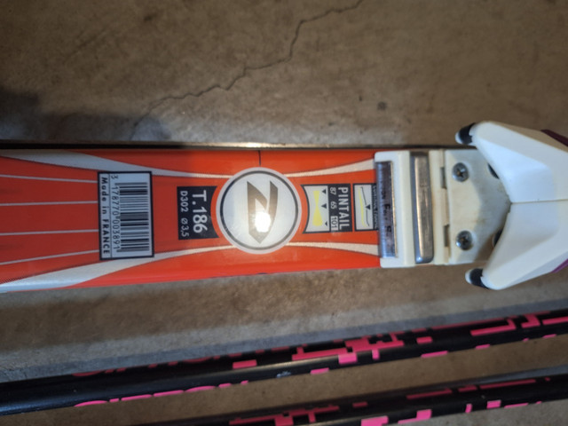 Downhill skis, bindings and poles in Ski in Oshawa / Durham Region - Image 3