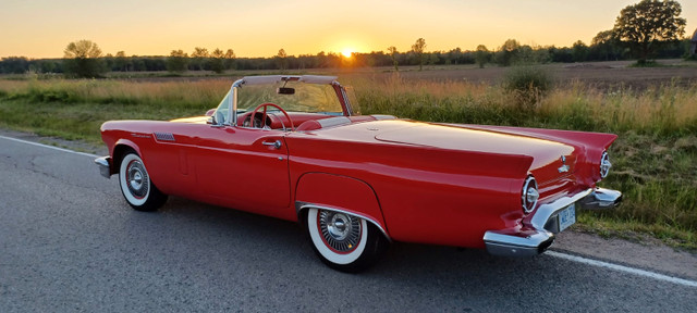 1957 Ford Thunderbird in Classic Cars in Markham / York Region