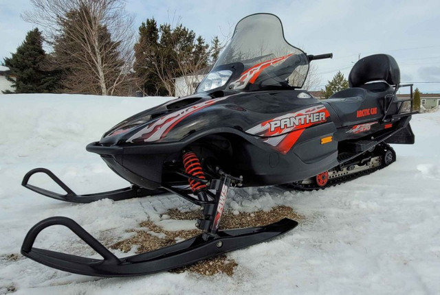 ***PRICED TO SELL**** in Snowmobiles in Corner Brook - Image 2