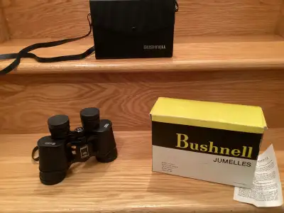 Jumelles BUSHNELL avec étui + petites jumelles BINOLUX avec étui, View more