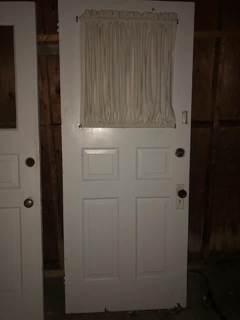 Older solid core wood doors in Windows, Doors & Trim in Ottawa - Image 3