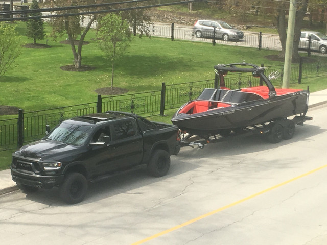 2018 TIGE Z3 parfaite condition , toile neuve  dans Vedettes et bateaux à moteur  à Sherbrooke - Image 2