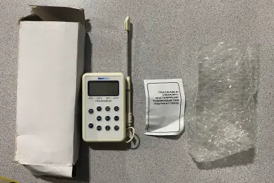 Traceable Memory/Waterproof Thermometer, View more