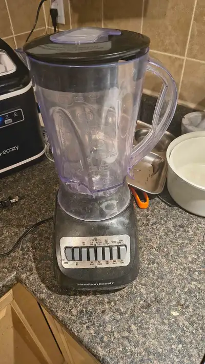 Hamilton Beach blender, View more