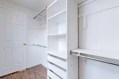 House rental in Laurentian West and Willamsburg in Kitchener.