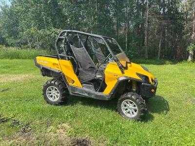 2011 Can Am Commander Clarion sound system Electronic steering Travel cover Snow plow blade HMF can...