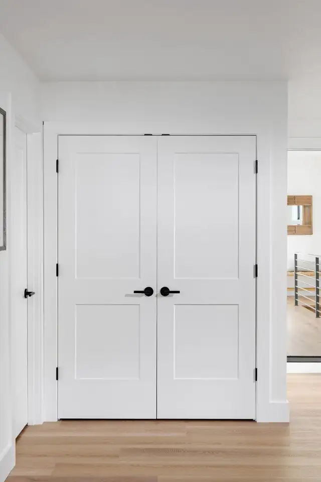 Baseboards, Doors and Trims Installation Service