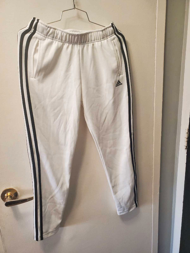  Men's Adidas Sweatpants New Size M in Women's - Bottoms in Mississauga / Peel Region