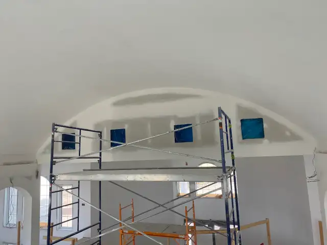 Drywall wall finisher   Ceiling wall systems.  26 years602314855930275846