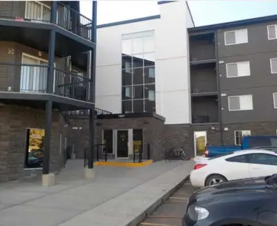 Close to Keyano College is this fully furnished 1 bedroom plus den and 2 bath. Bright kitchen with g...