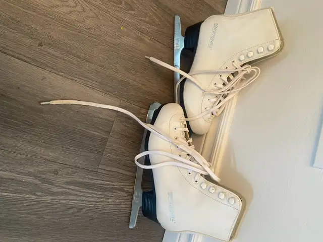 patin à glace  in Skates & Blades in City of Montréal - Image 3