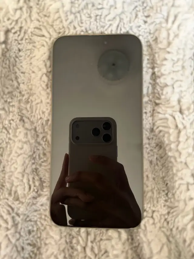 Iphone 15 Pro Max - Used in General Electronics in Mississauga / Peel Region - Image 2