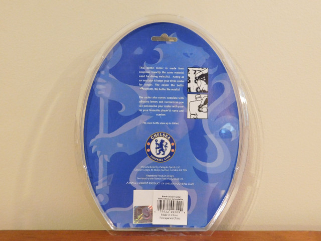 Liverpool and Chelsea Soccer Jersey Water Bottle Cooler Holder in Soccer in Kitchener / Waterloo - Image 3