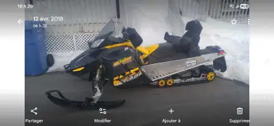 Renegate 2010 bas millage 6,114 km.siege 1+1 capot supp.petit coffre de rangement. Tél.581 668-2369