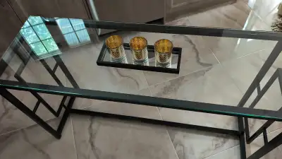 Meuble console en métal et vitré sur le dessus, View more