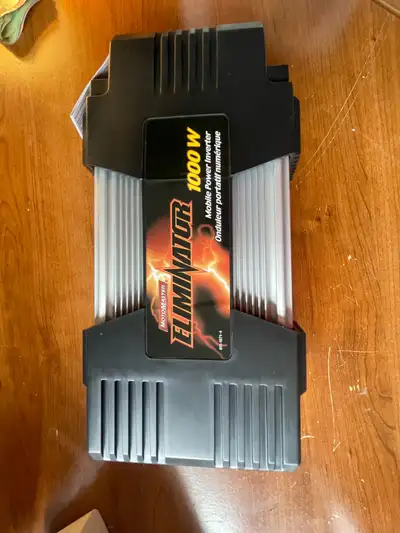 MotoMaster Eliminator 1000W Power Inverter — NEW in Box, View more
