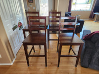 4 matching island/bar chairs