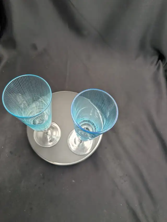 Vintage Blue And White Stripe Champagne Flute Pair in Kitchen & Dining Wares in Calgary - Image 8
