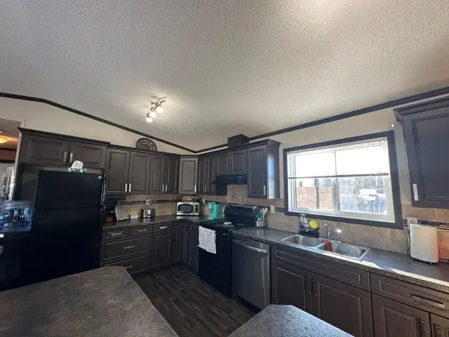 HOUSE FOR SALE FLAXCOMBE SK in Houses for Sale in Saskatoon - Image 13