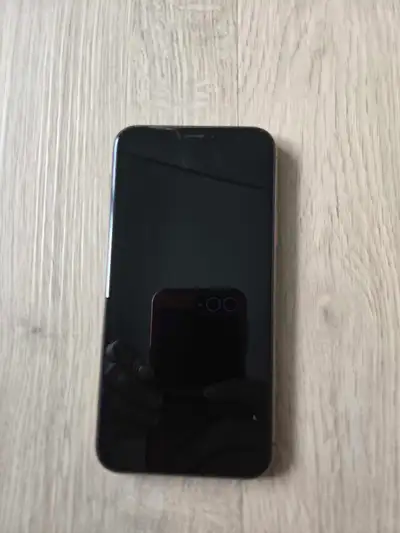 Iphone 11 pro 256GB excellent Scratchless condition for sale. Battery-84% Status- unlocked