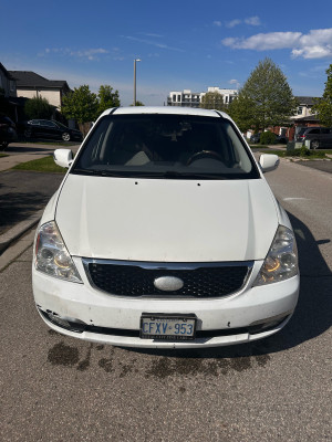 2014 Kia Sedona