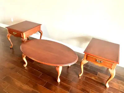 Queen Anne coffee and end table set, View more