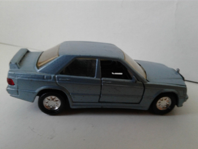 Vintage  Matchbox Super Kings Blue Mercedes Benz 190E /1985 in Toys & Games in City of Toronto - Image 2