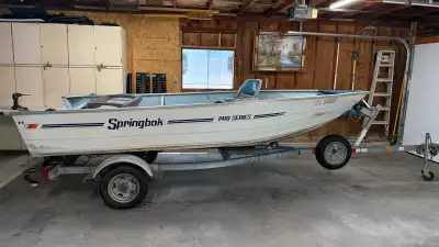 In great condition! No dents! No leaks! 68 inch beam. Same exact dimensions as the newer Princecraft...