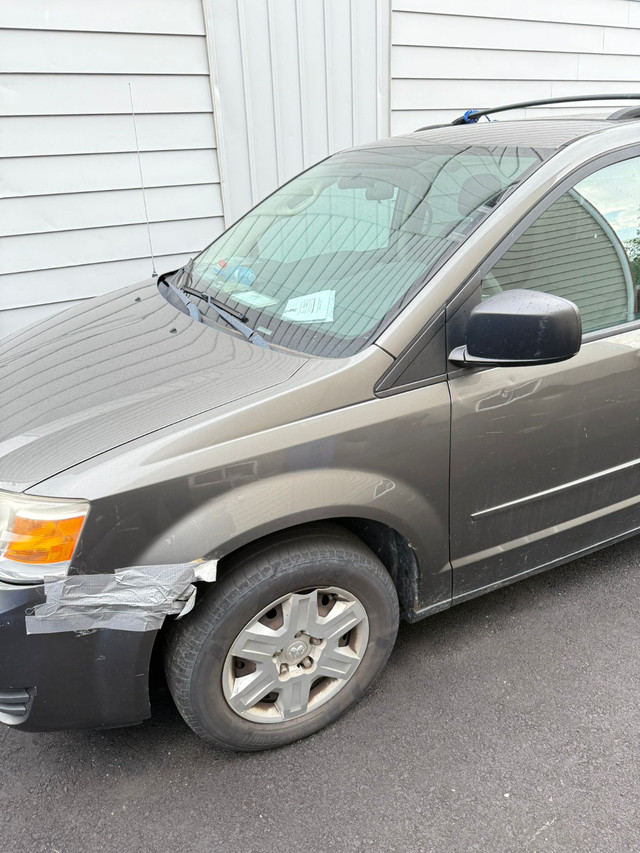 Dodge Grand Caravan 2010 dans Autos et camions  à Longueuil/Rive Sud - Image 3