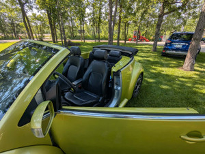 2004 Volkswagen New Beetle 2 Liter 