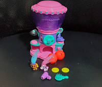 Squinkies Salon Toy Vending Pony Unicorn Game Set Playset