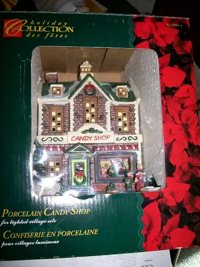 HOLIDAY COLLECTION CANDY SHOP WITH CHRISTMAS DETAIL, View more