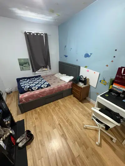 2 rooms available for $700 and $800 - Station De L'Eglise