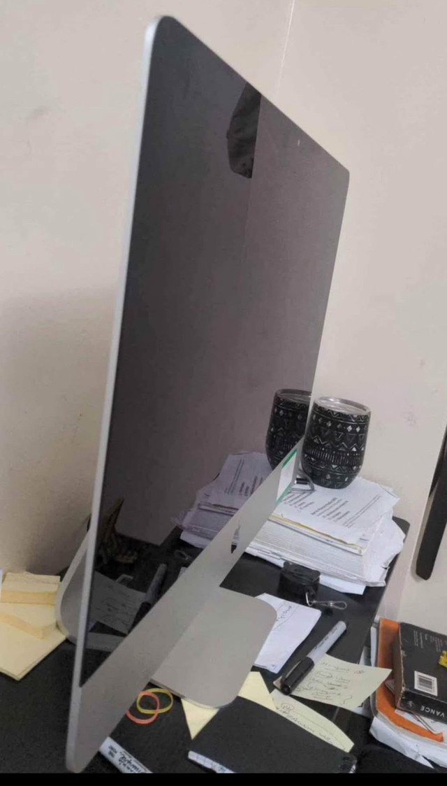 IMAC - Late 2012 | 1 TB | 21.5 Inch | i5 | 8 GB in Desktop Computers in City of Toronto