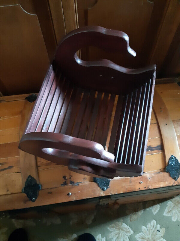 FIRST $35 TAKES IT ~ WOOD GOOSE  RACK ~ in Arts & Collectibles in St. Catharines - Image 2