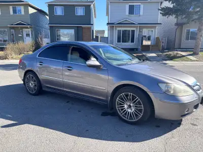 Alberta active clean title no accidents FORREAL SHOW UP BUYERS ONLY Rhd AWD Leather heated seats nav...